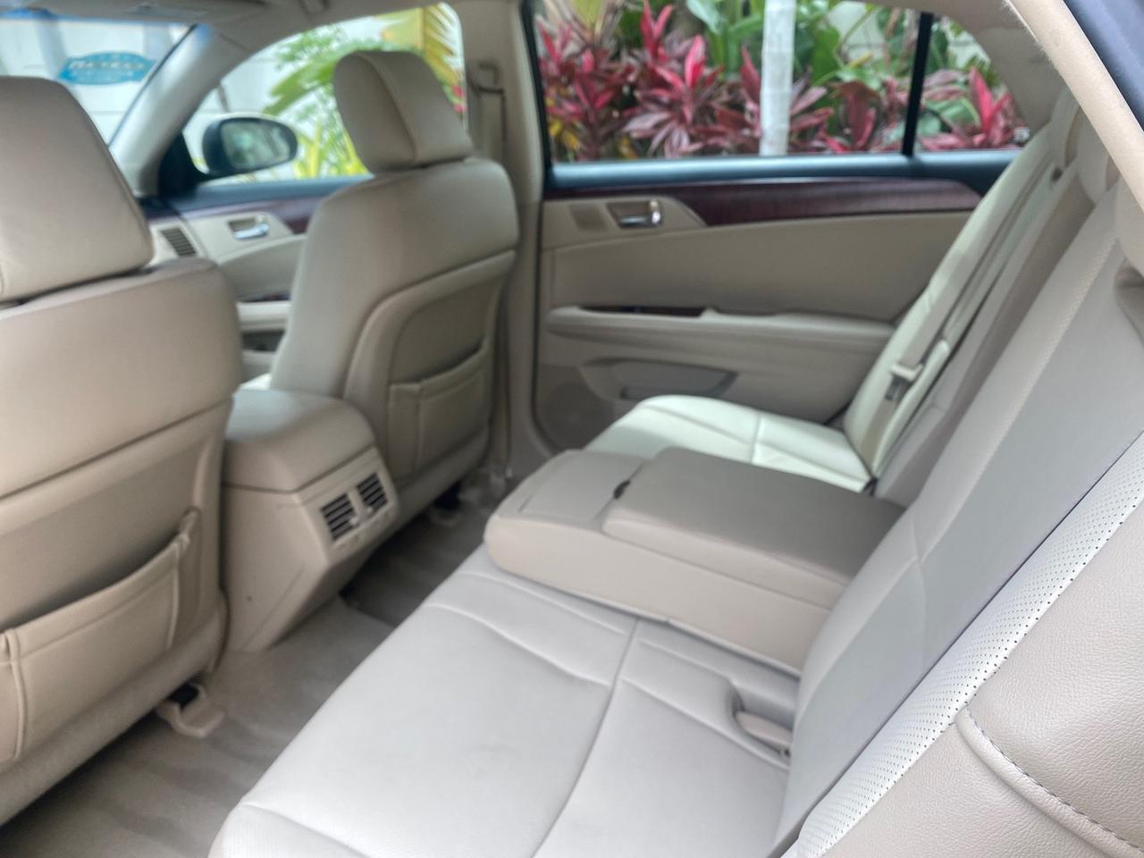 2011 Toyota Avalon Limited LEATHER LOADED SUNROOF Pompano Beach FL
