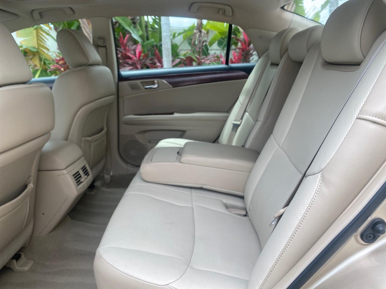 2011 Toyota Avalon Limited LEATHER LOADED SUNROOF Pompano Beach FL