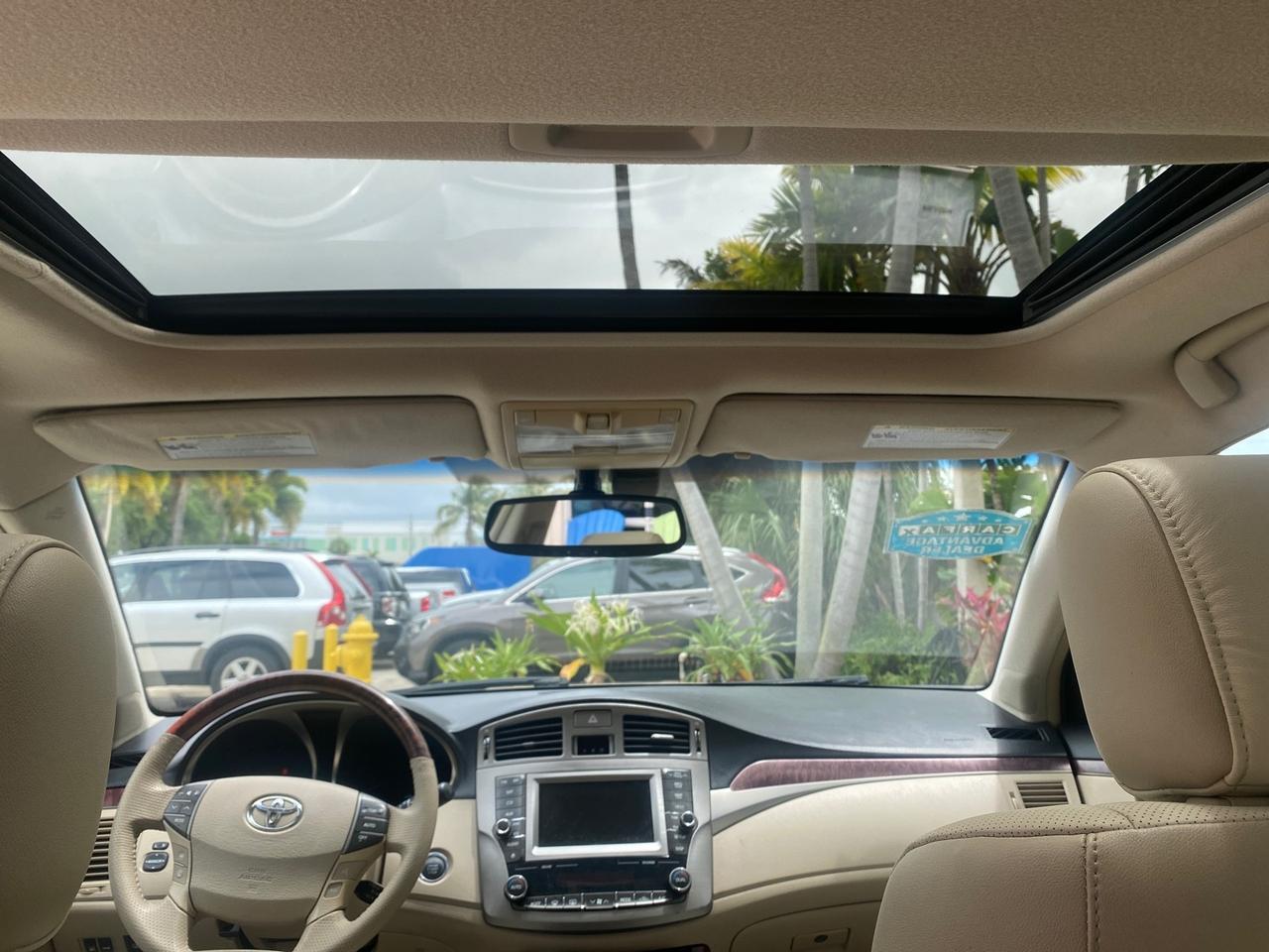 2011 Toyota Avalon Limited LEATHER LOADED SUNROOF Pompano Beach FL