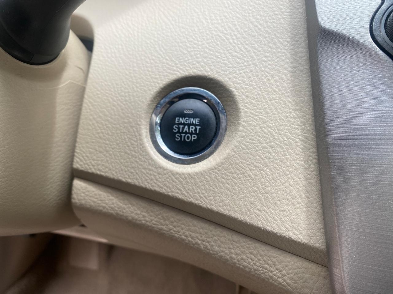 2011 Toyota Avalon Limited LEATHER LOADED SUNROOF Pompano Beach FL