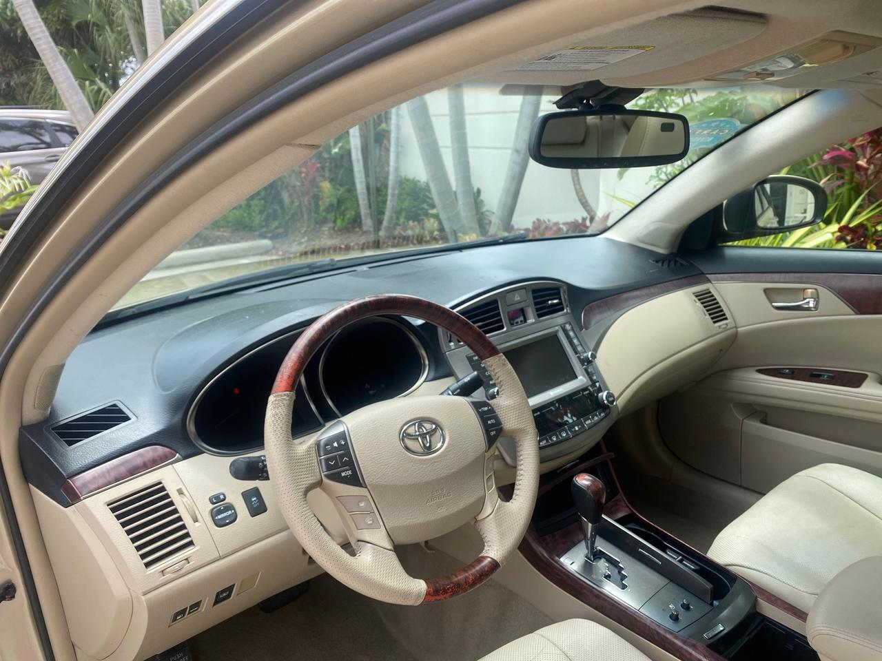 2011 Toyota Avalon Limited LEATHER LOADED SUNROOF Pompano Beach FL