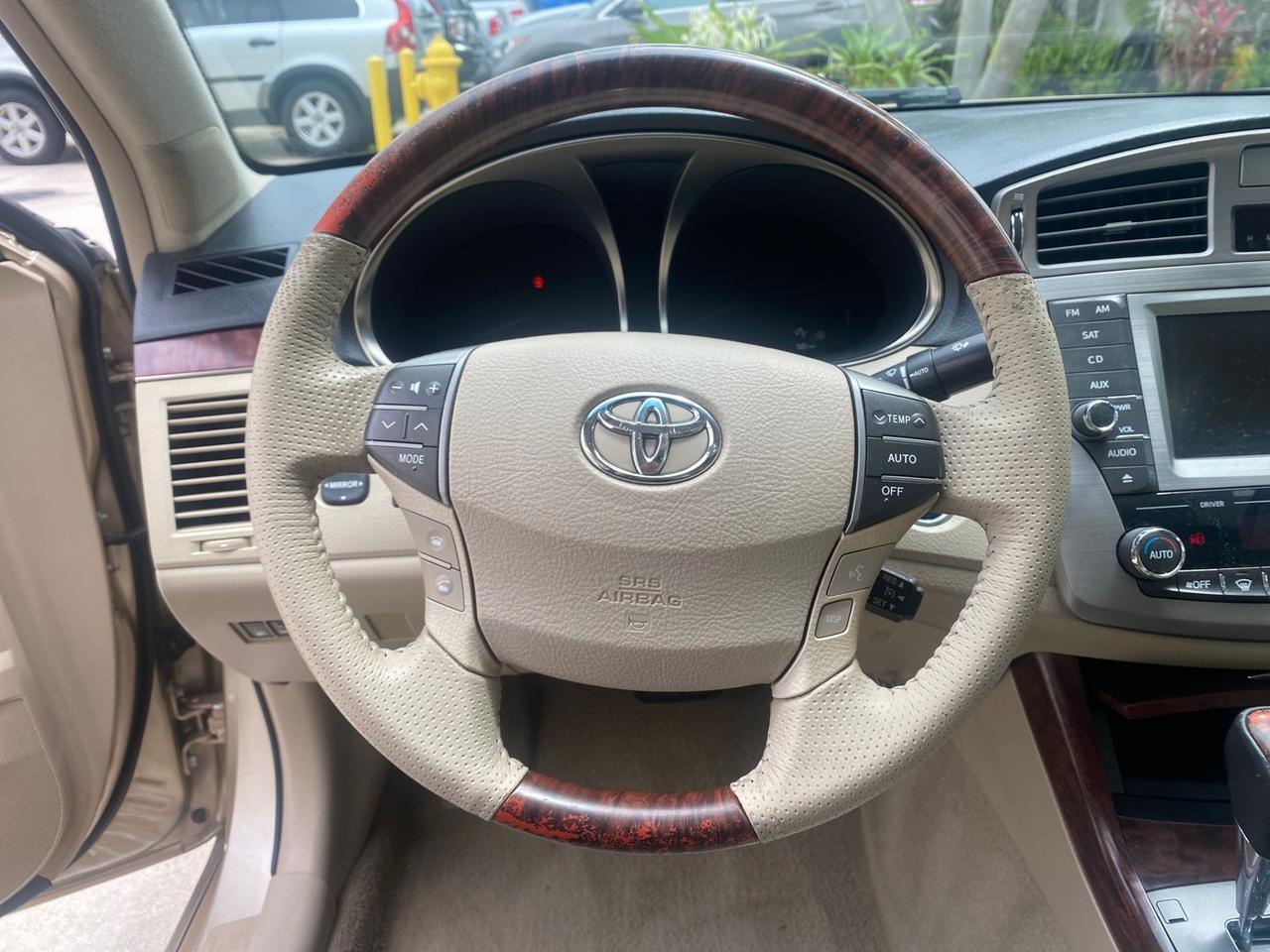 2011 Toyota Avalon Limited LEATHER LOADED SUNROOF Pompano Beach FL