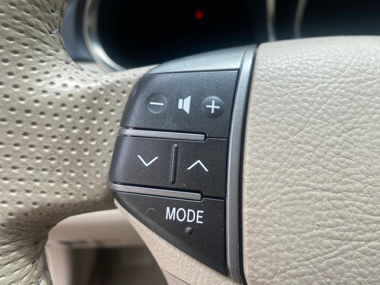 2011 Toyota Avalon Limited LEATHER LOADED SUNROOF Pompano Beach FL