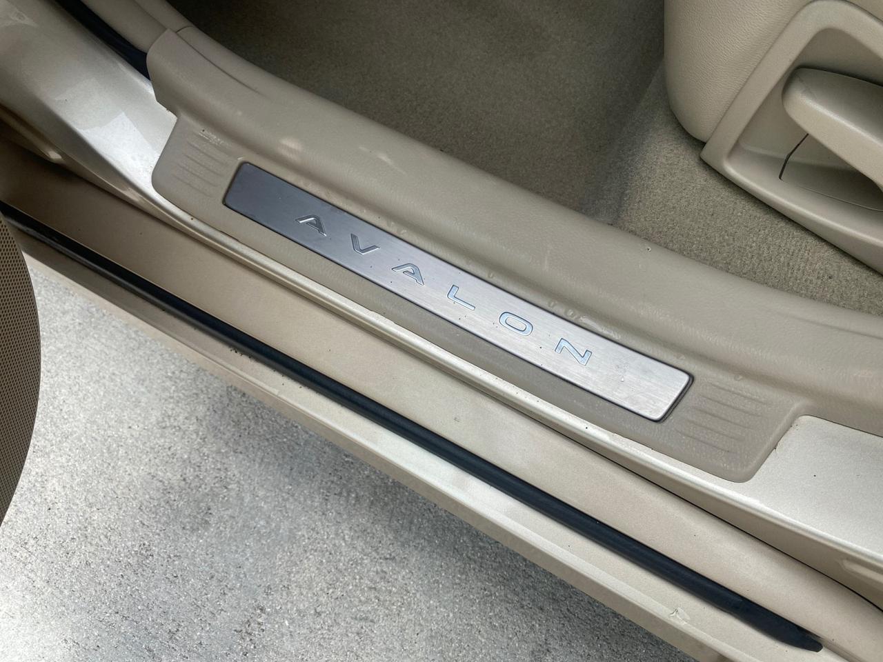 2011 Toyota Avalon Limited LEATHER LOADED SUNROOF Pompano Beach FL