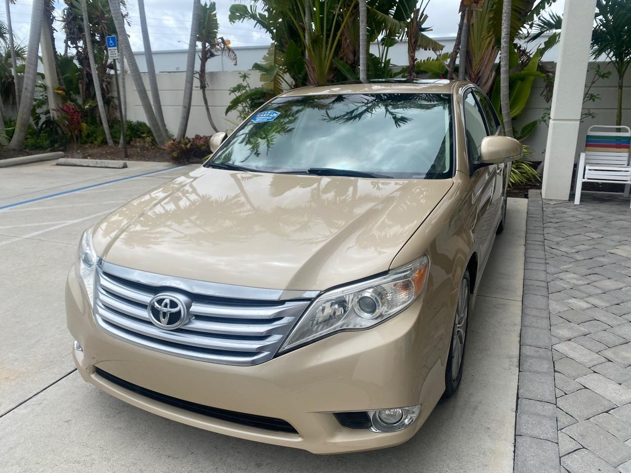 2011 Toyota Avalon Limited LEATHER LOADED SUNROOF Pompano Beach FL