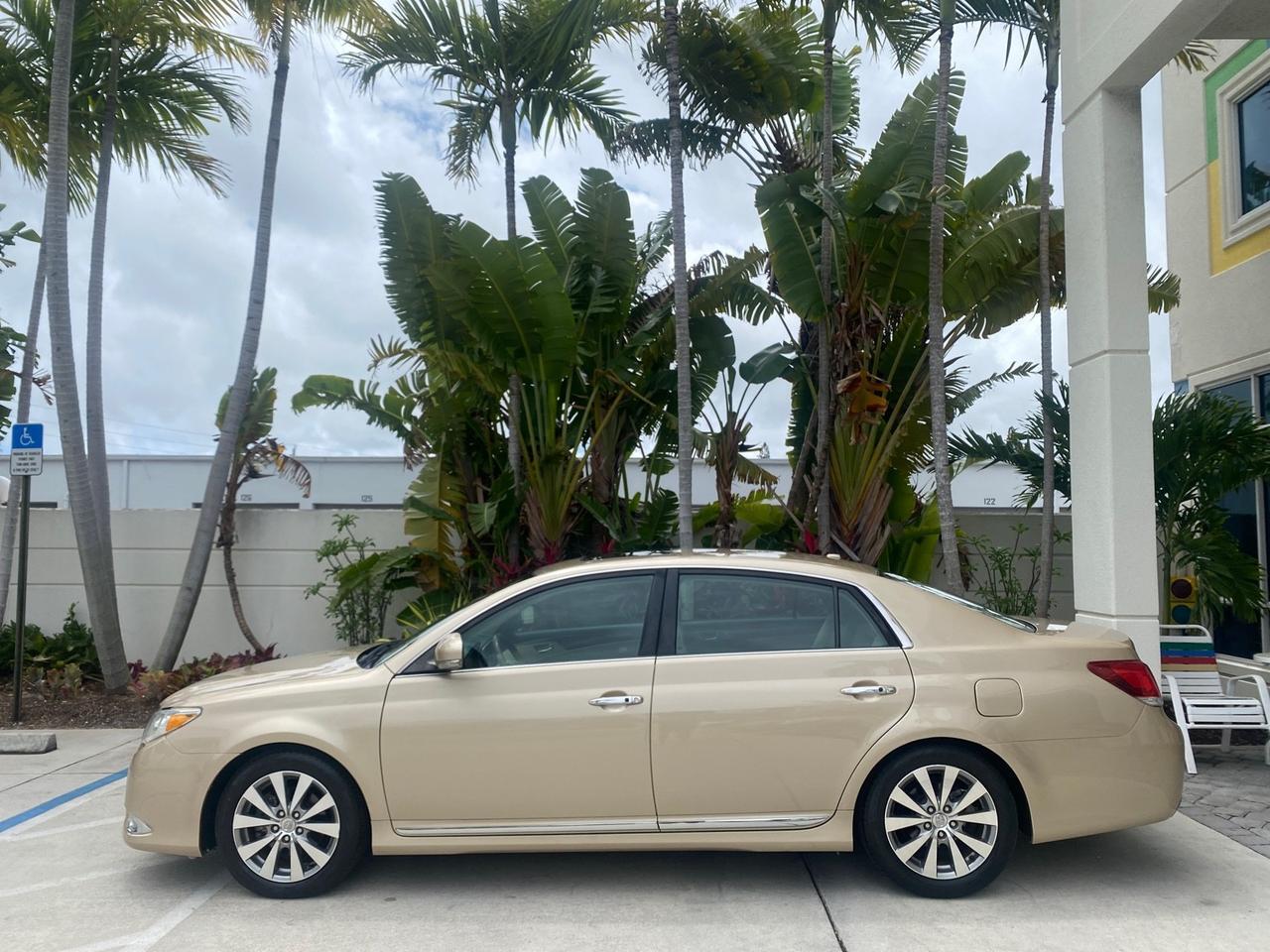 2011 Toyota Avalon Limited LEATHER LOADED SUNROOF Pompano Beach FL