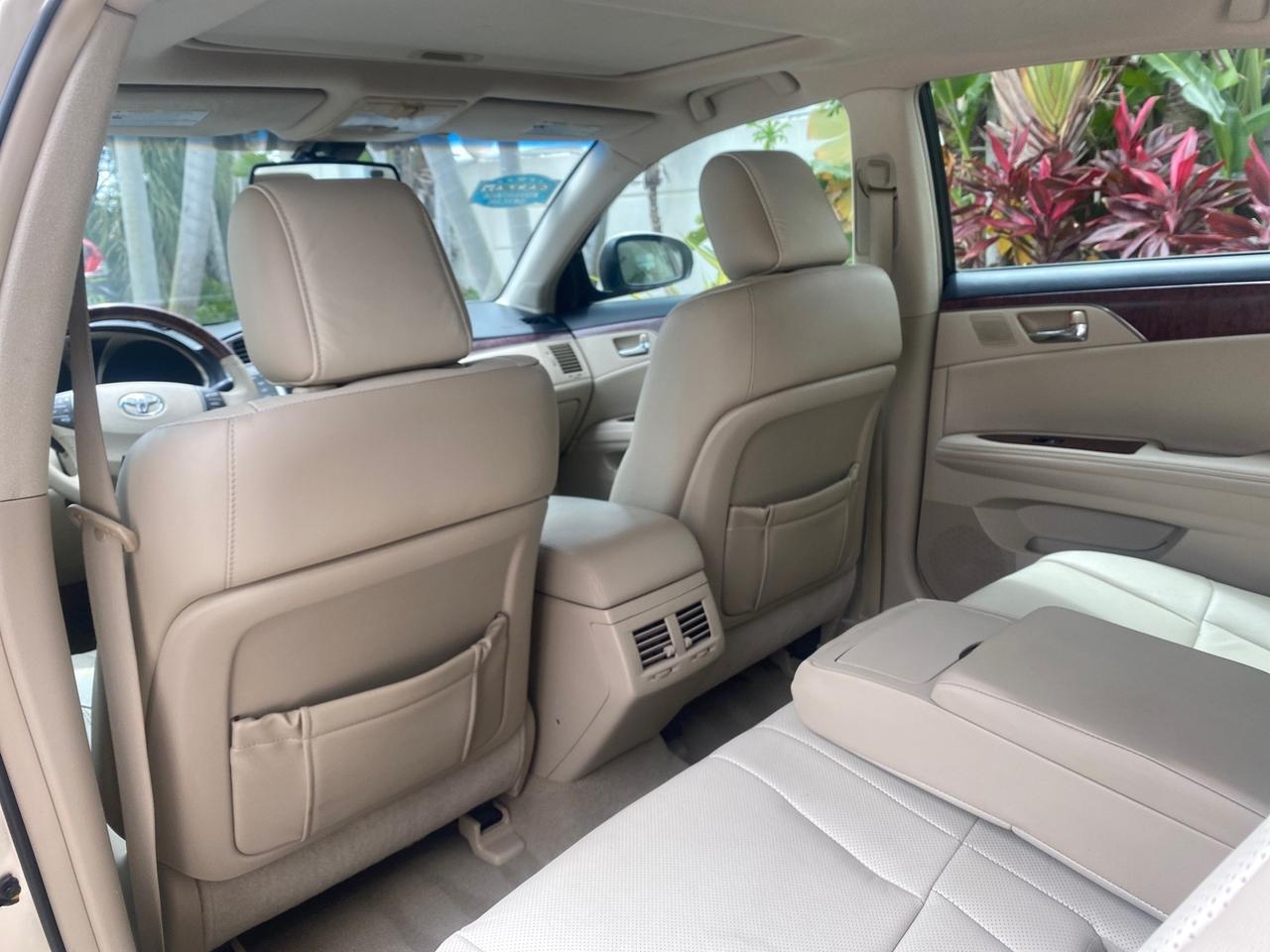 2011 Toyota Avalon Limited LEATHER LOADED SUNROOF Pompano Beach FL