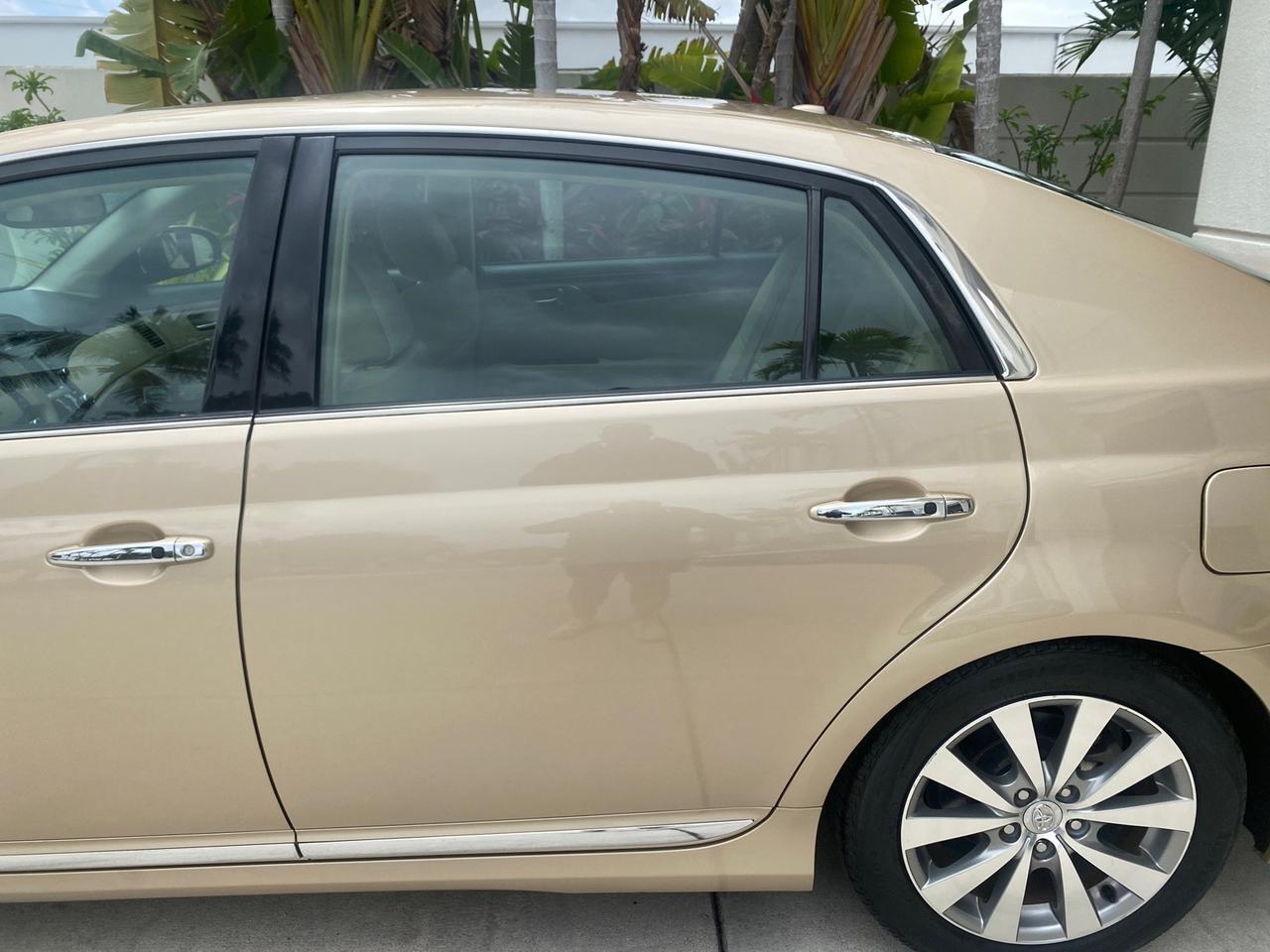 2011 Toyota Avalon Limited LEATHER LOADED SUNROOF Pompano Beach FL