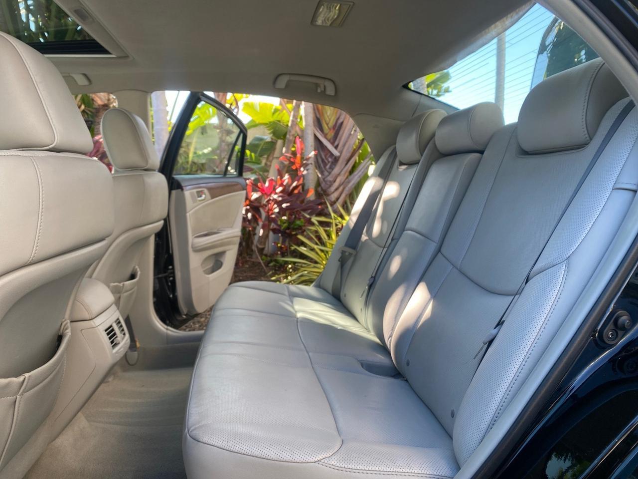 2011 Toyota Avalon Limited LOW MILES 80,879 Pompano Beach FL