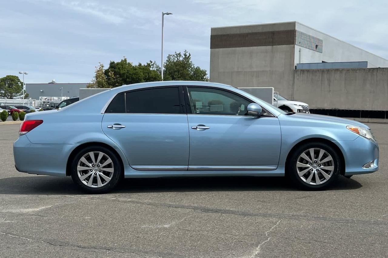 2011 Toyota Avalon Limited Roseville CA