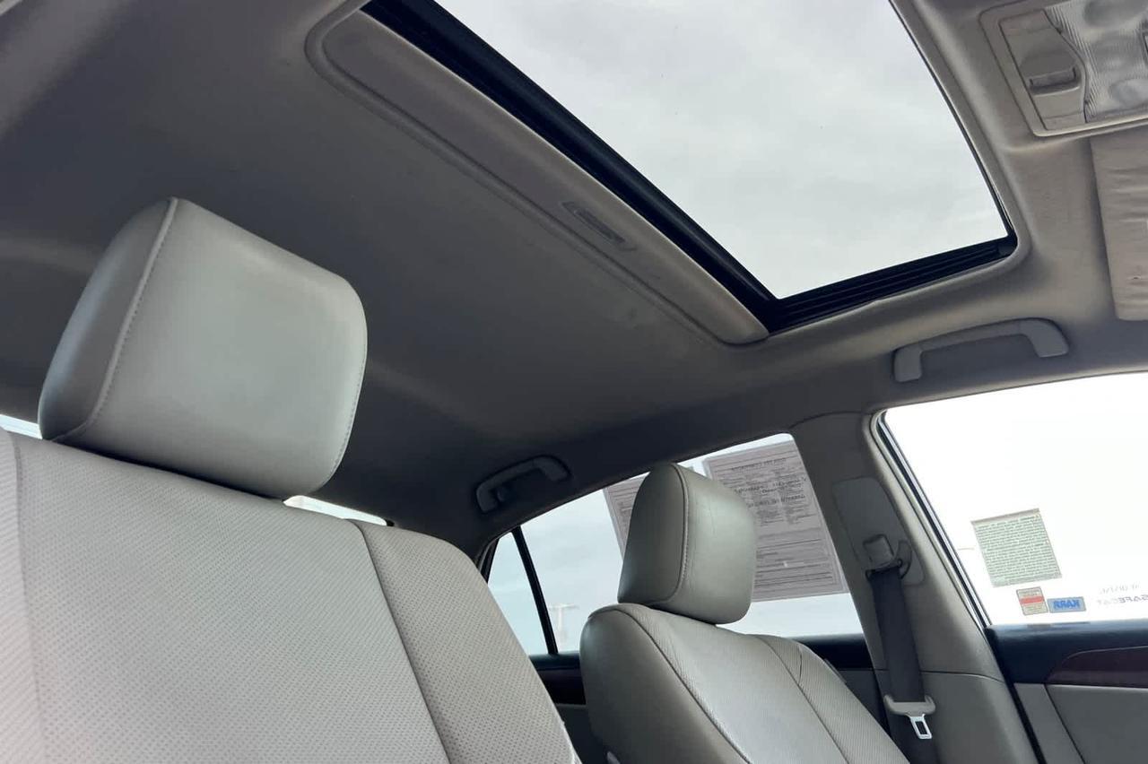 2011 Toyota Avalon Limited Roseville CA