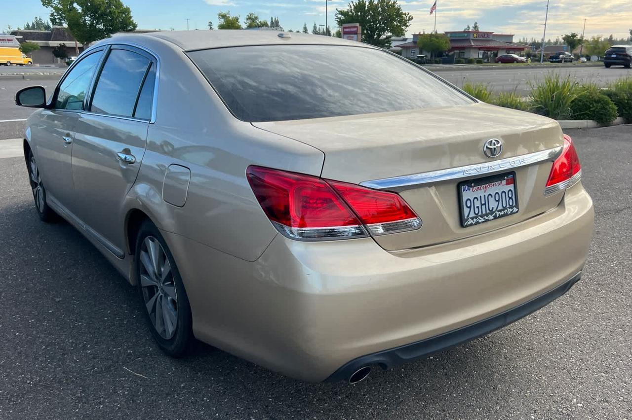 2011 Toyota Avalon Limited Roseville CA