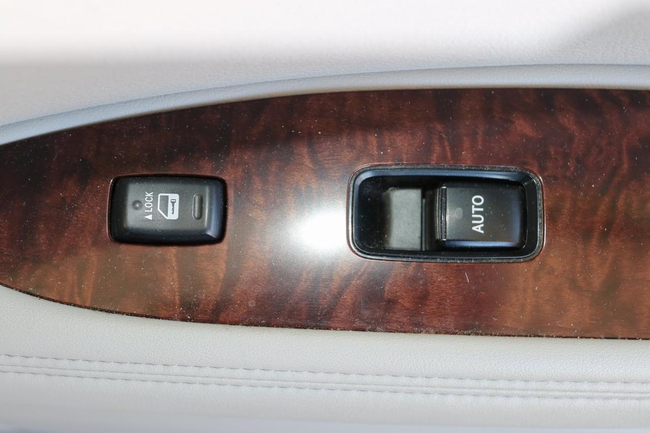 2011 Toyota Avalon Limited Fredericksburg VA