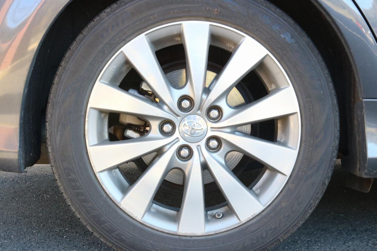 2011 Toyota Avalon Limited Fredericksburg VA