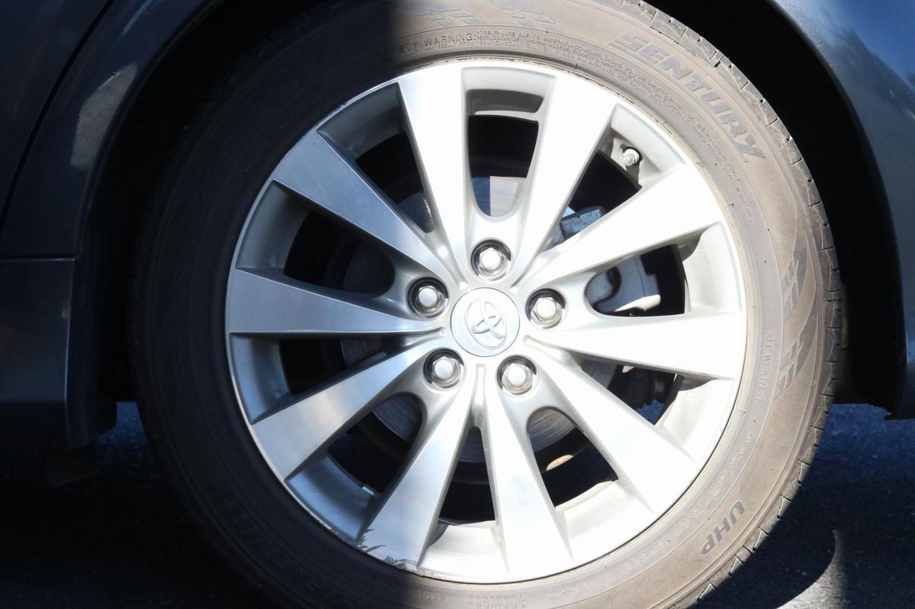 2011 Toyota Avalon Limited Fredericksburg VA