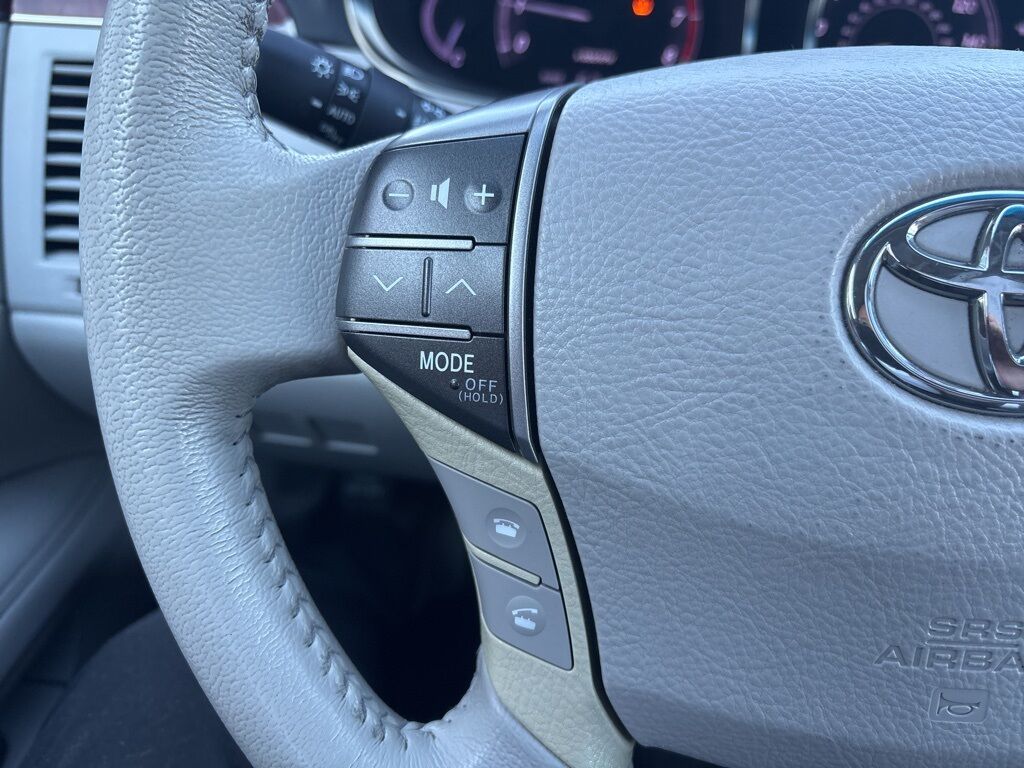 2011 Toyota Avalon Limited Cockeysville MD