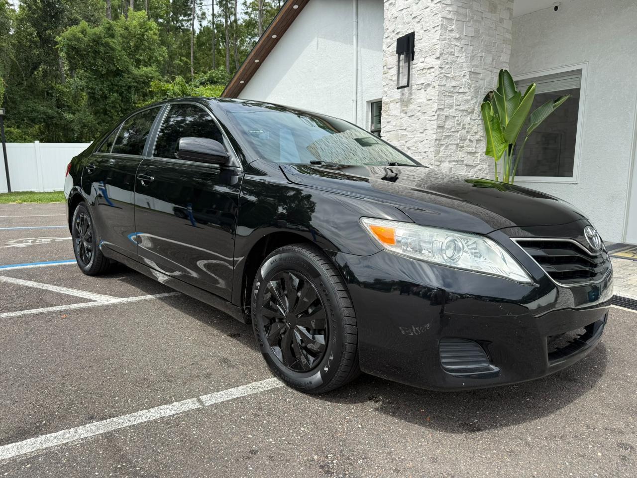 2011 Toyota Camry 4dr Sdn I4 Man LE (Natl) Jacksonville FL