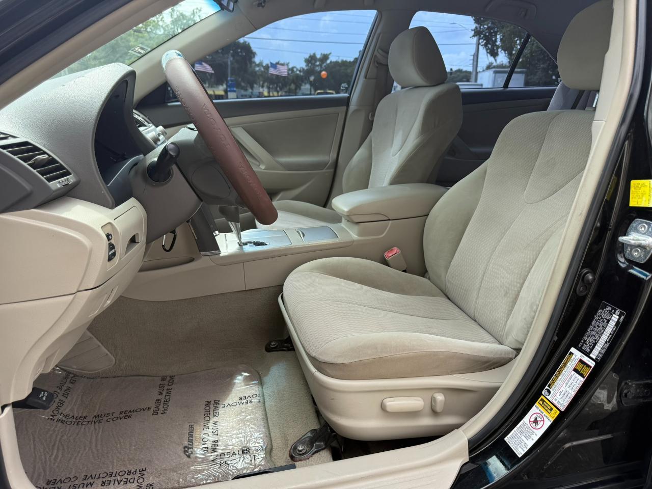 2011 Toyota Camry 4dr Sdn I4 Man LE (Natl) Jacksonville FL