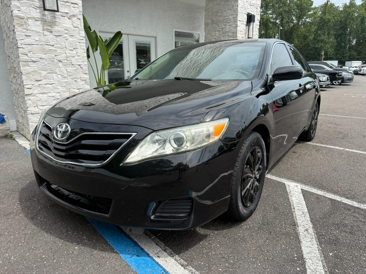 2011 Toyota Camry 4dr Sdn I4 Man LE (Natl) Jacksonville FL