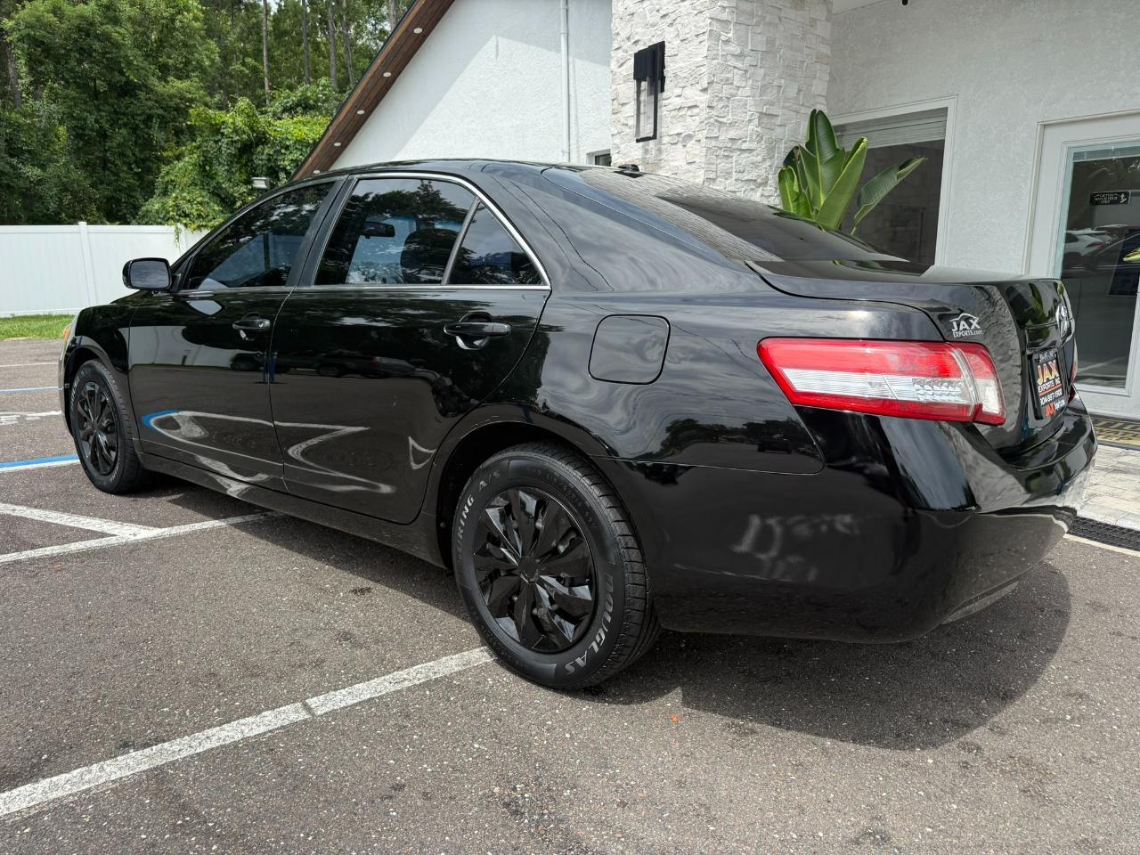 2011 Toyota Camry 4dr Sdn I4 Man LE (Natl) Jacksonville FL