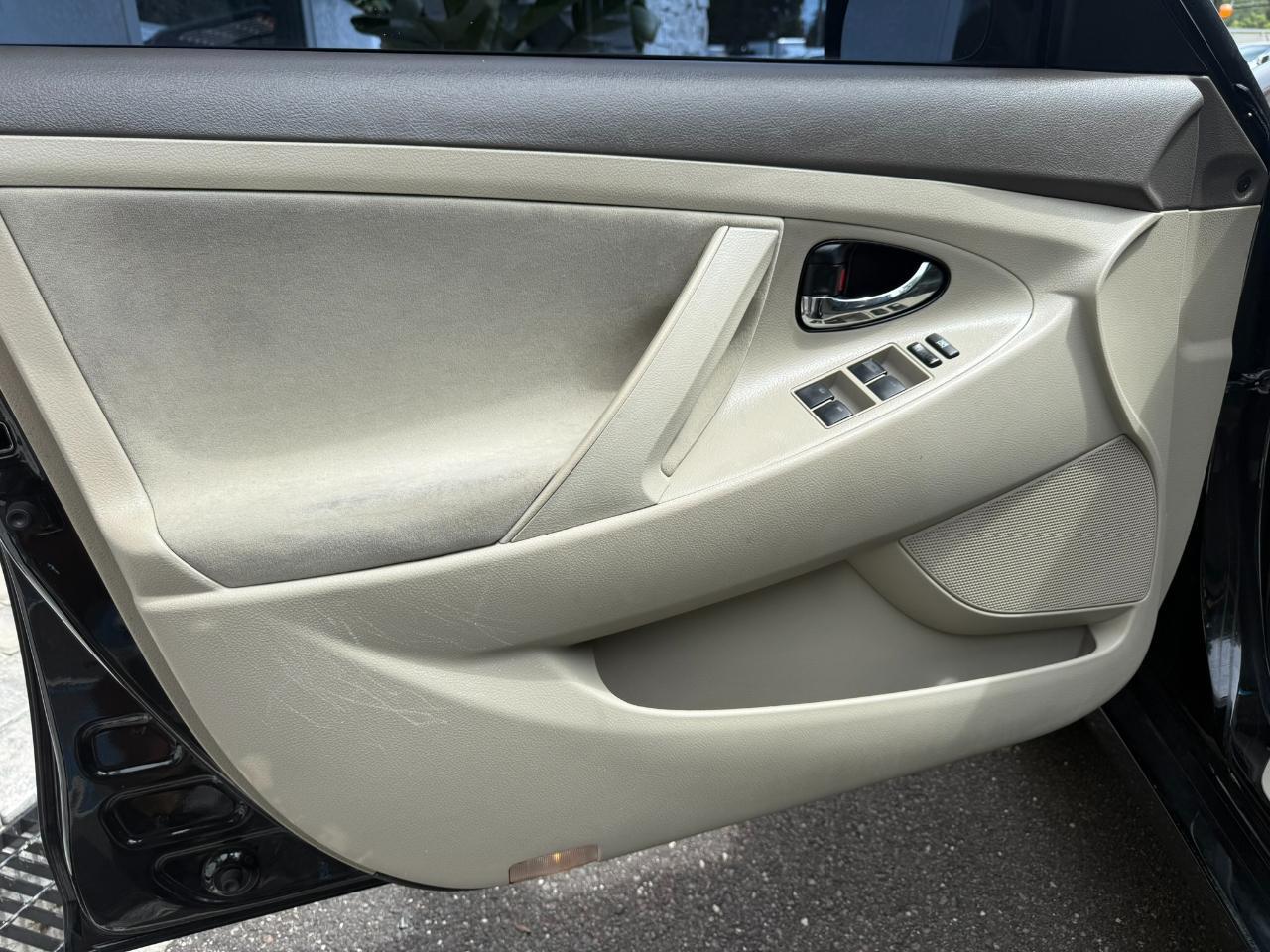2011 Toyota Camry 4dr Sdn I4 Man LE (Natl) Jacksonville FL
