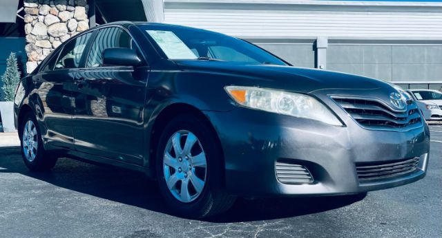 2011 Toyota Camry LE 6-Spd AT