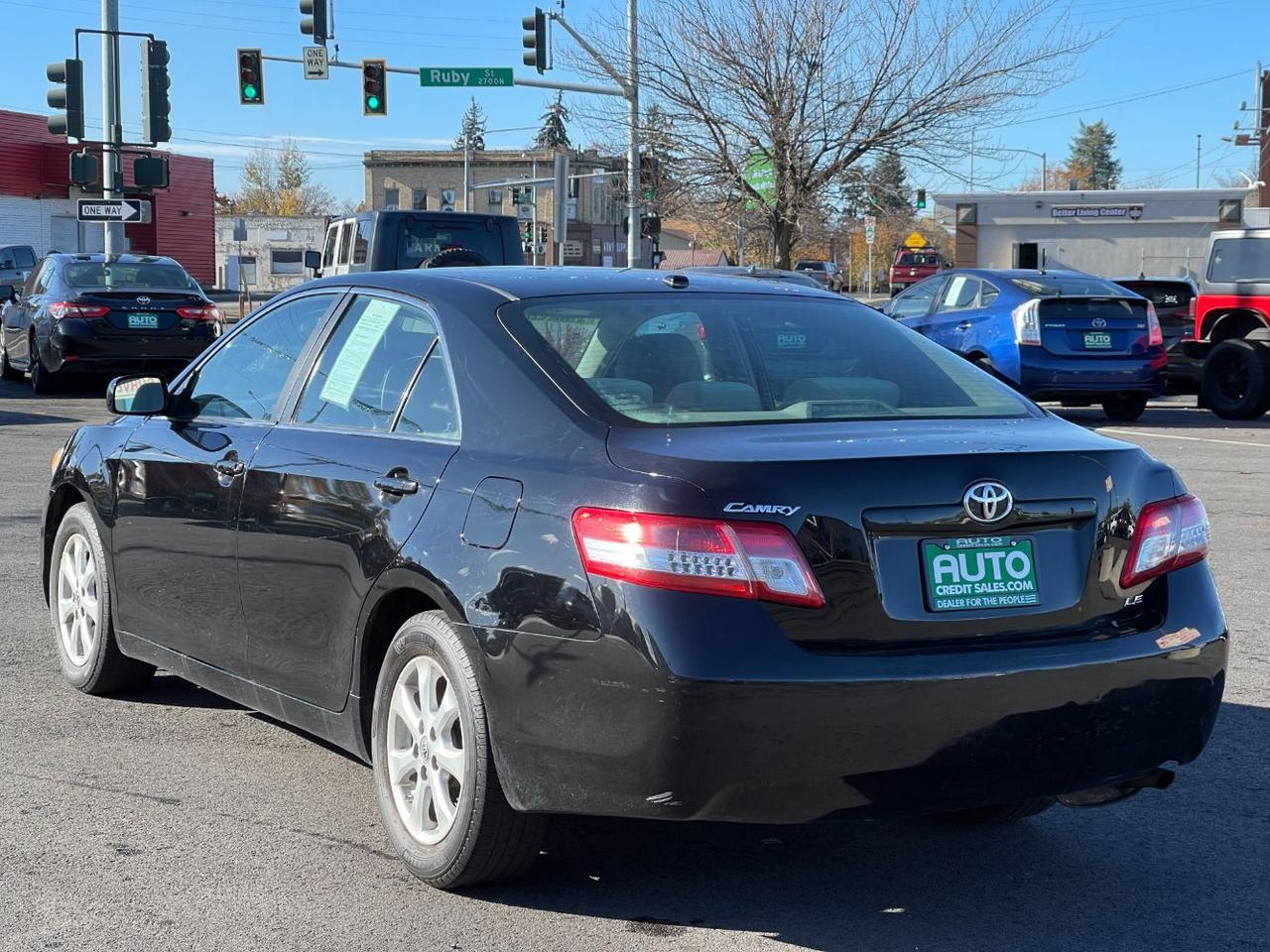 2011 Toyota Camry LE 6-Spd AT