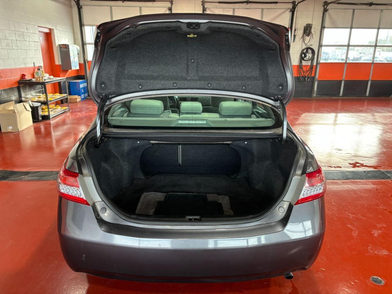 2011 Toyota Camry LE Franklin OH