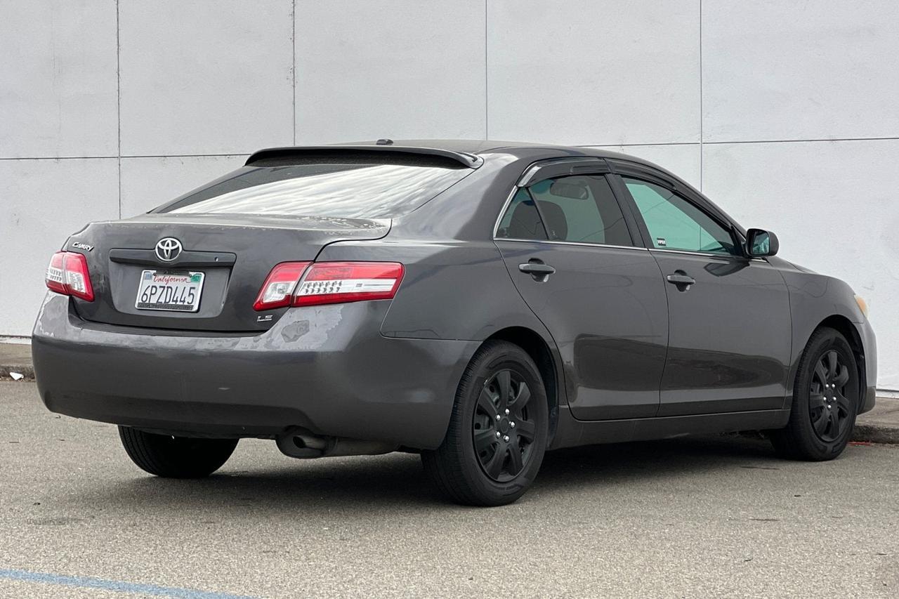2011 Toyota Camry LE Roseville CA