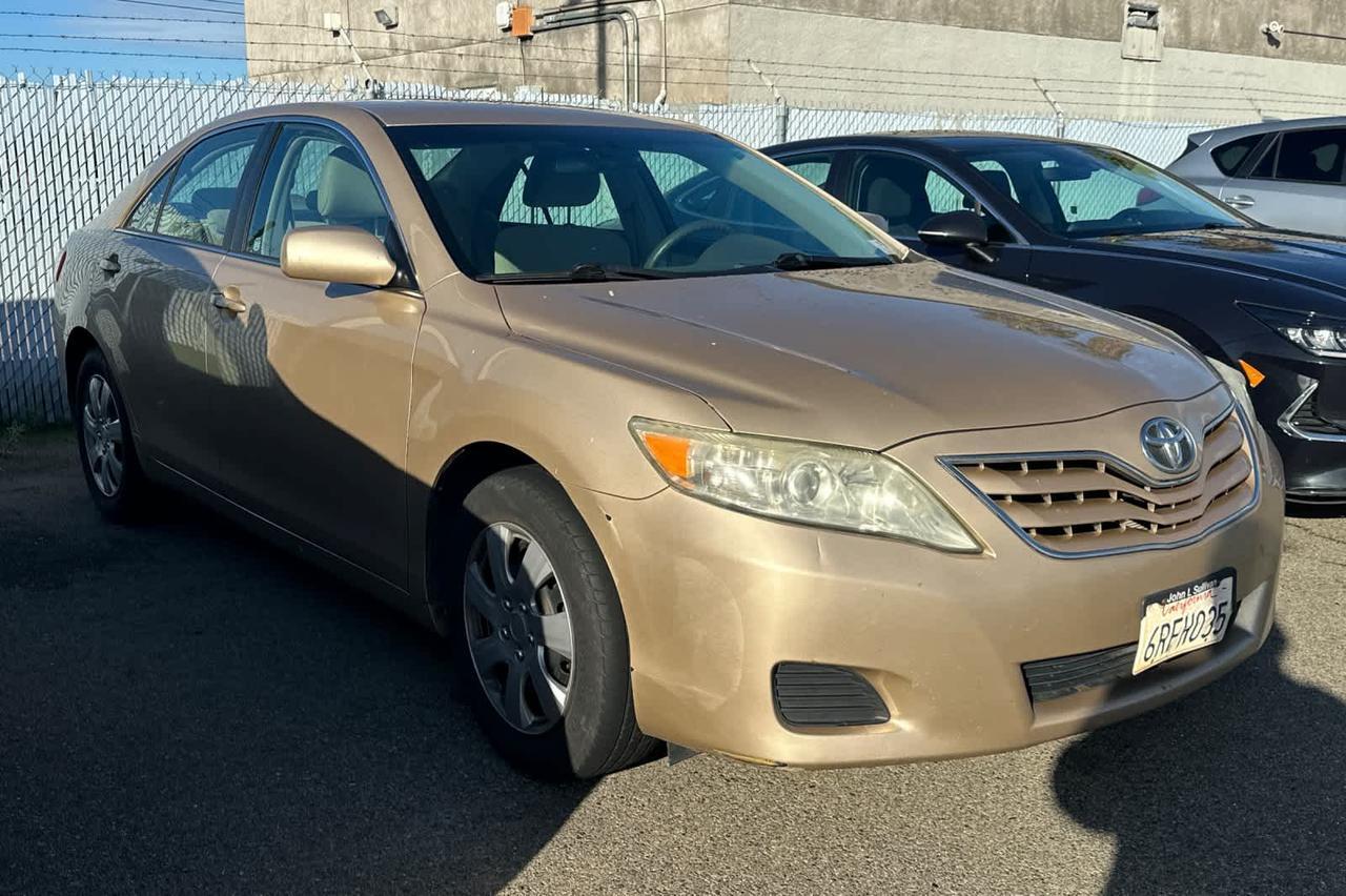 2011 Toyota Camry LE