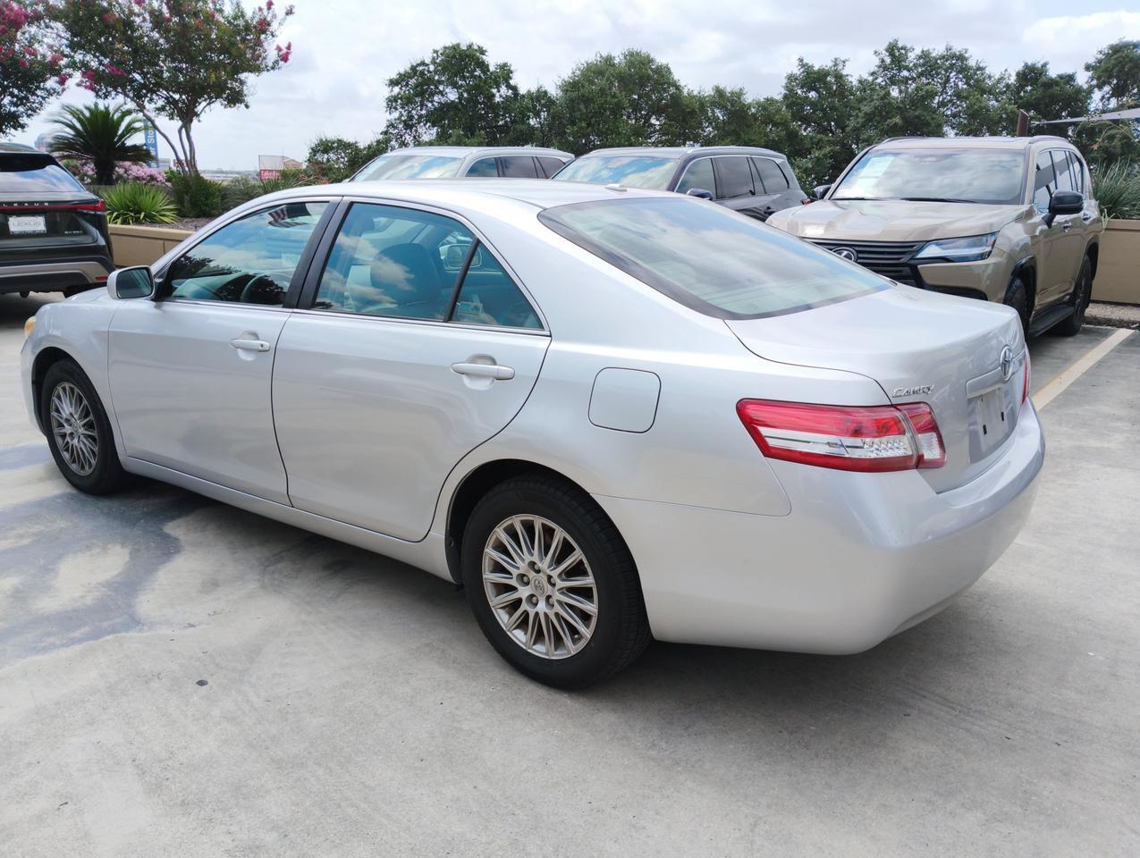 2011 Toyota Camry LE
