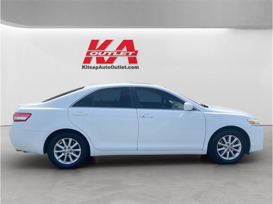 2011 Toyota Camry XLE Sedan 4D