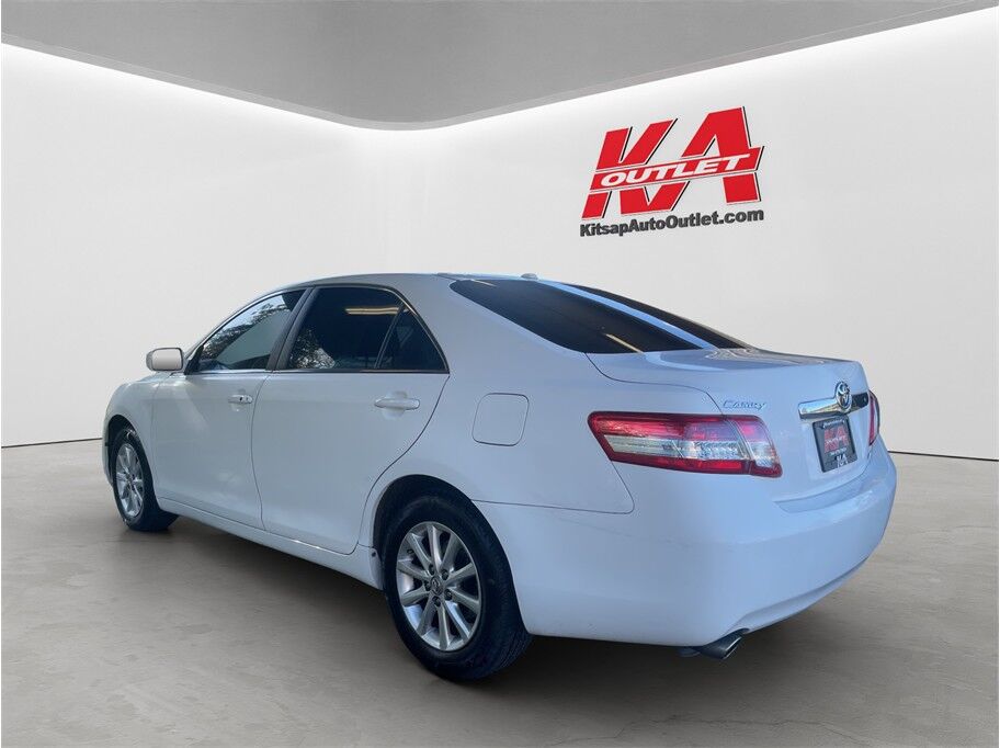2011 Toyota Camry XLE Sedan 4D