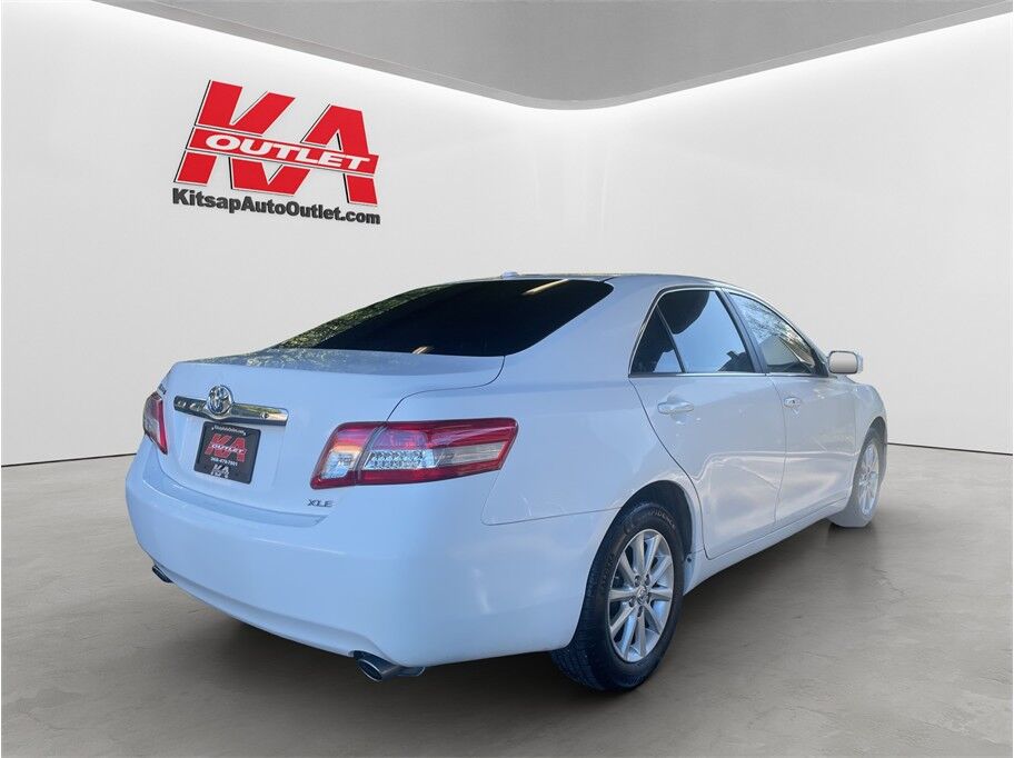 2011 Toyota Camry XLE Sedan 4D