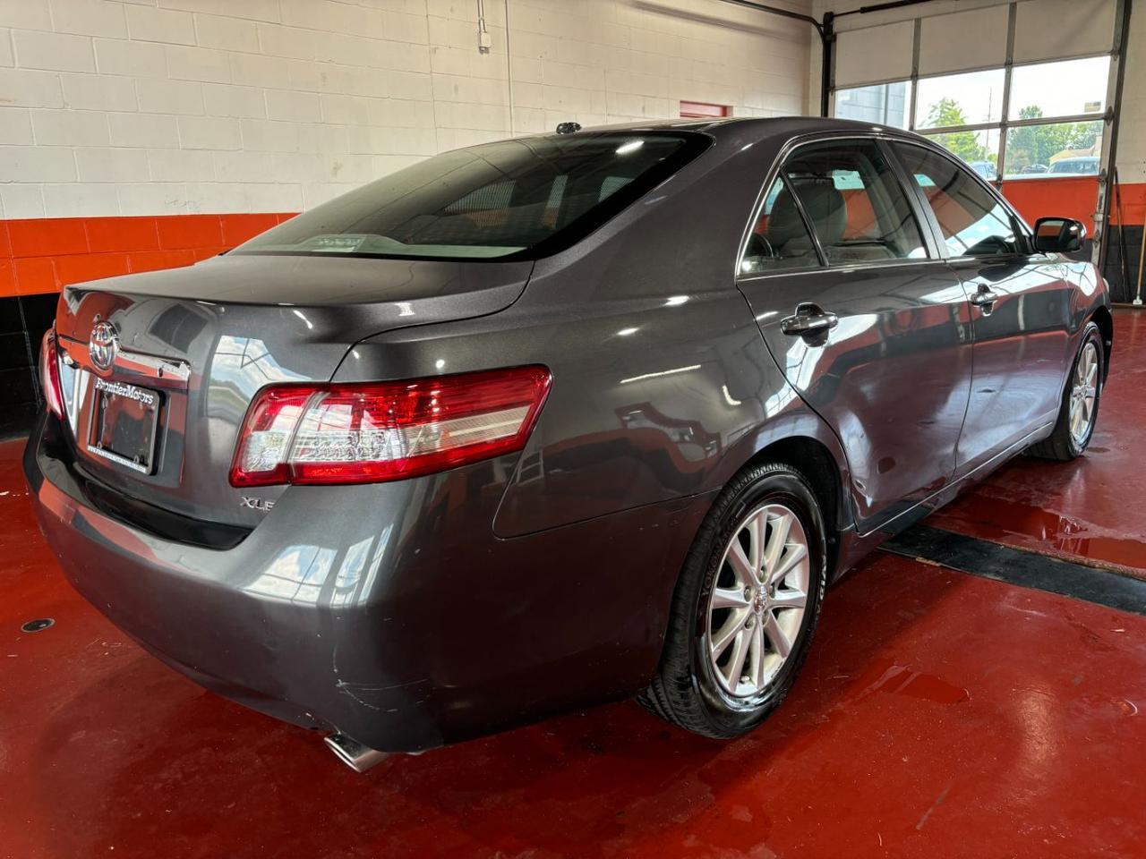 2011 Toyota Camry XLE V6 Franklin OH