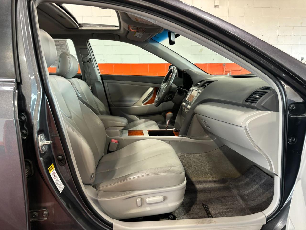 2011 Toyota Camry XLE V6 Franklin OH