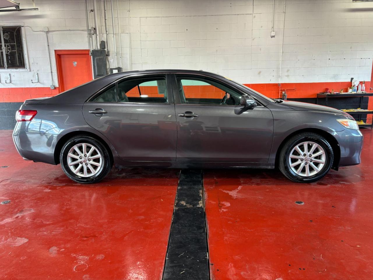 2011 Toyota Camry XLE V6 Franklin OH