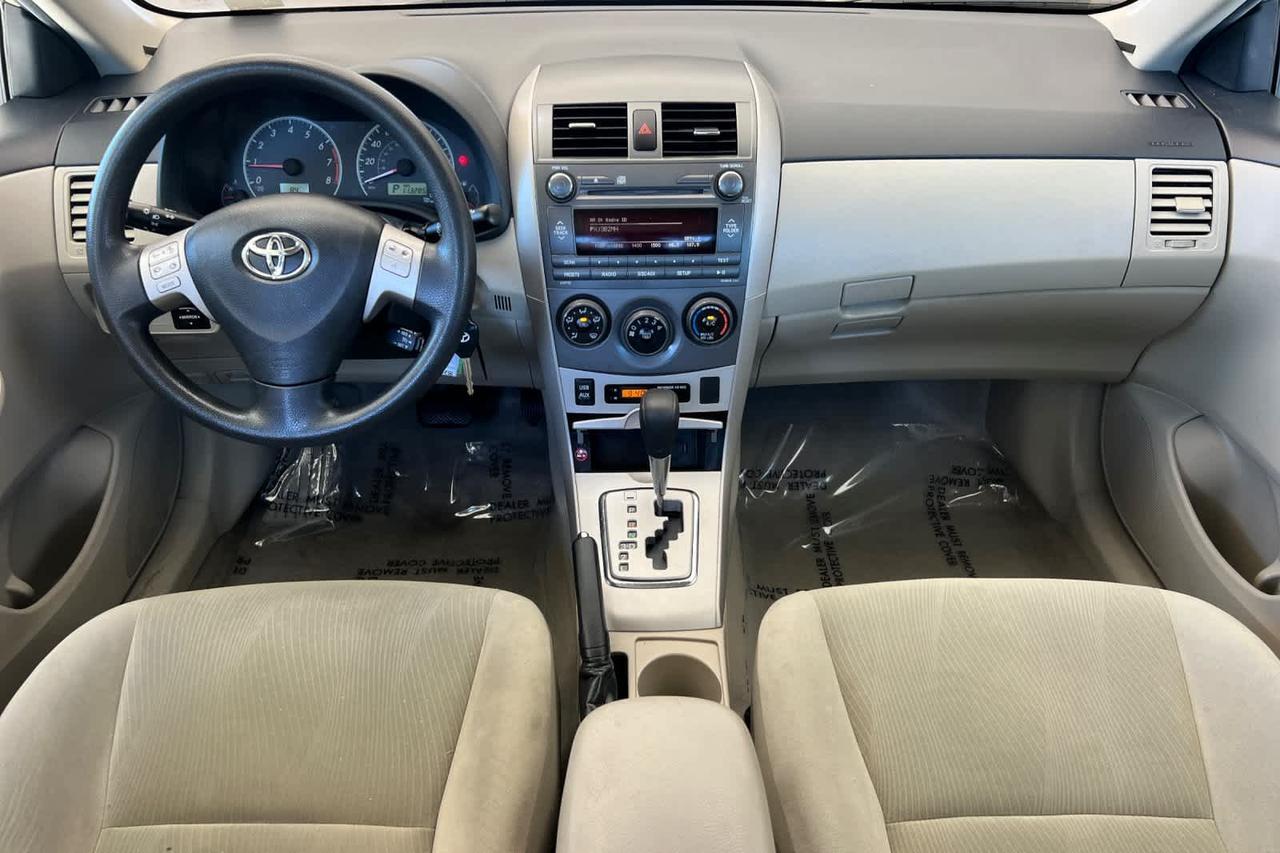 2011 Toyota Corolla LE
