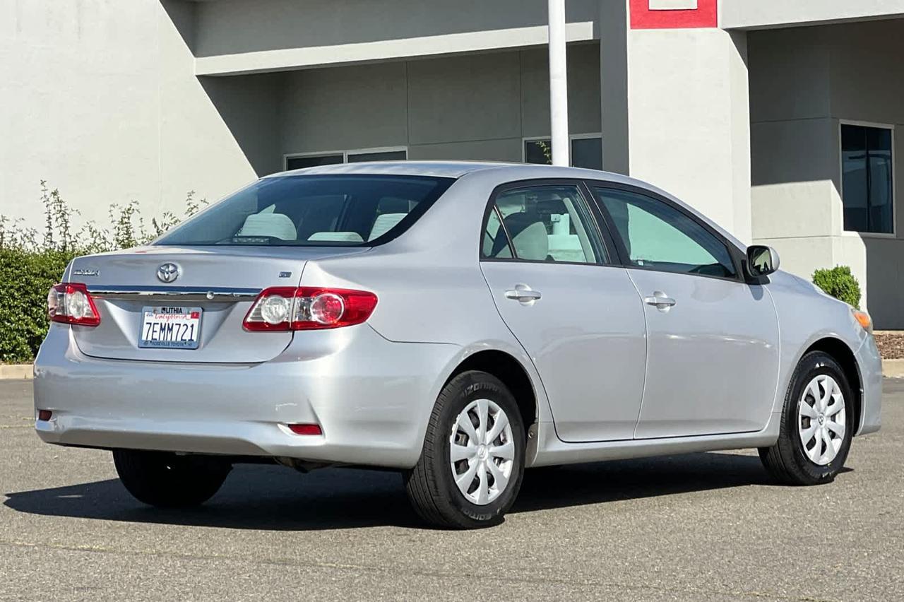 2011 Toyota Corolla LE
