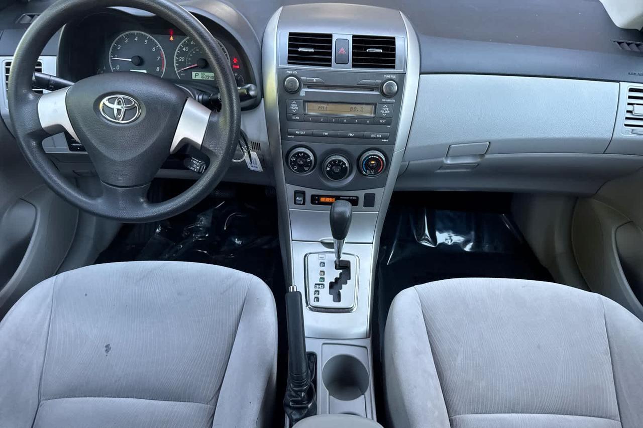 2011 Toyota Corolla LE