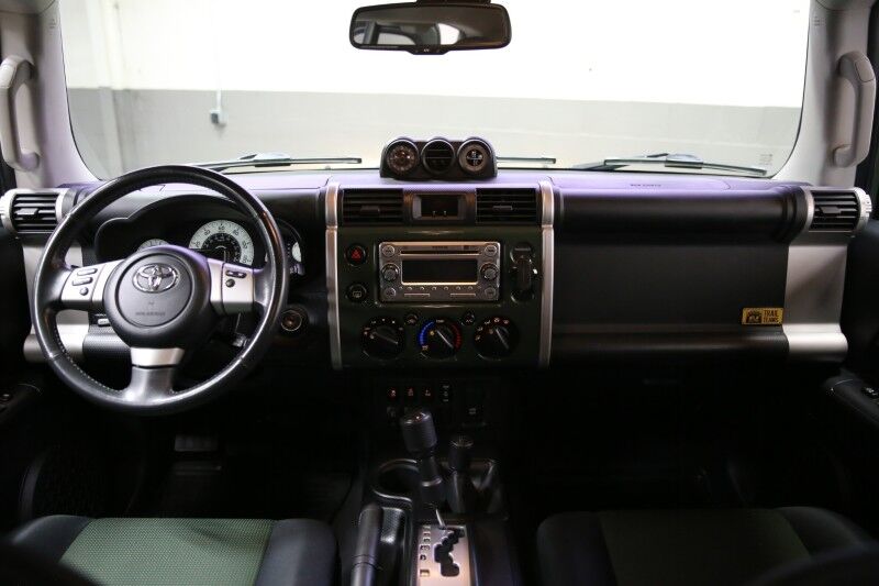2011 Toyota FJ Cruiser Plainview NY