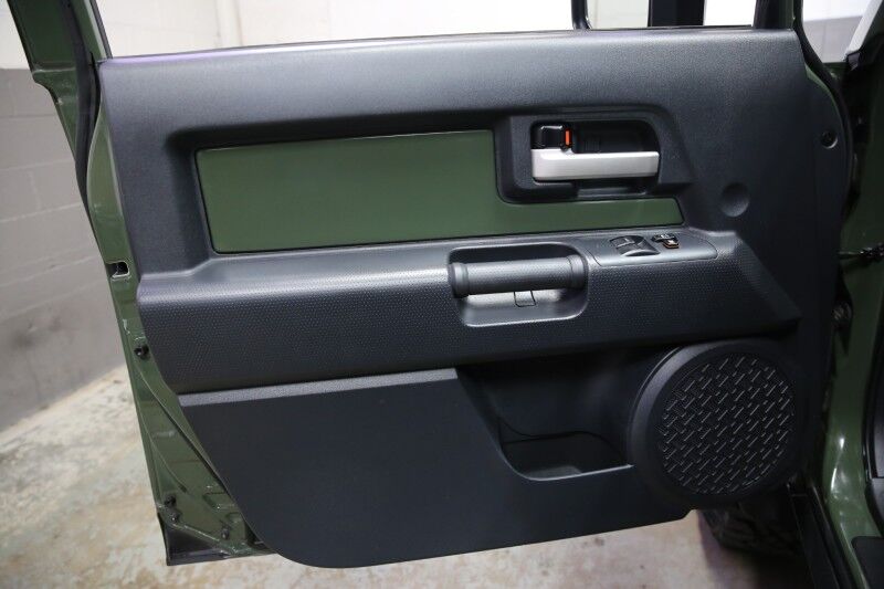 2011 Toyota FJ Cruiser Plainview NY