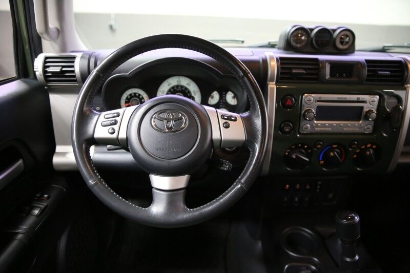 2011 Toyota FJ Cruiser Plainview NY