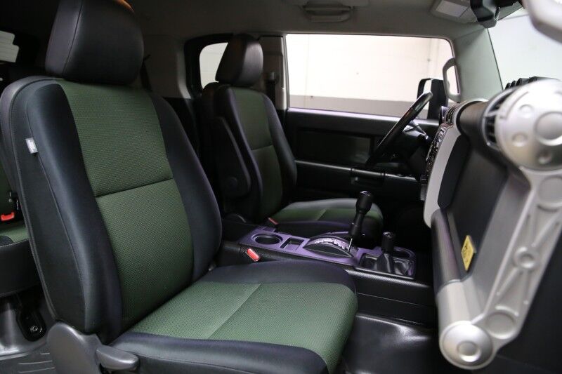 2011 Toyota FJ Cruiser Plainview NY