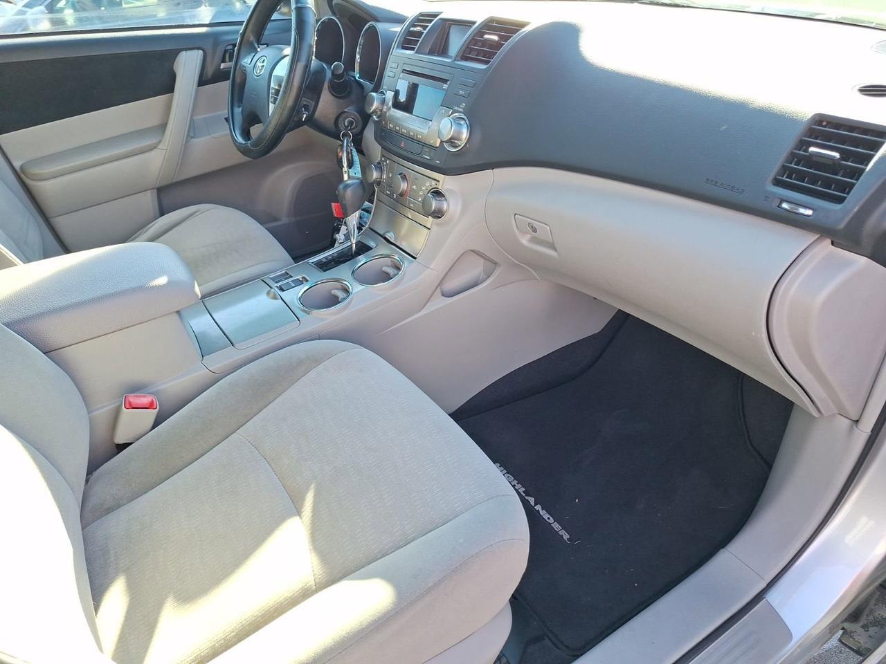 2011 Toyota Highlander Base Hurst TX
