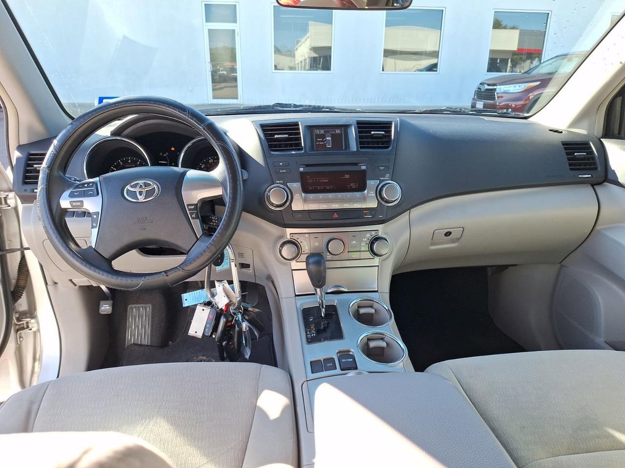 2011 Toyota Highlander Base Hurst TX