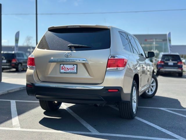 2011 Toyota Highlander Base