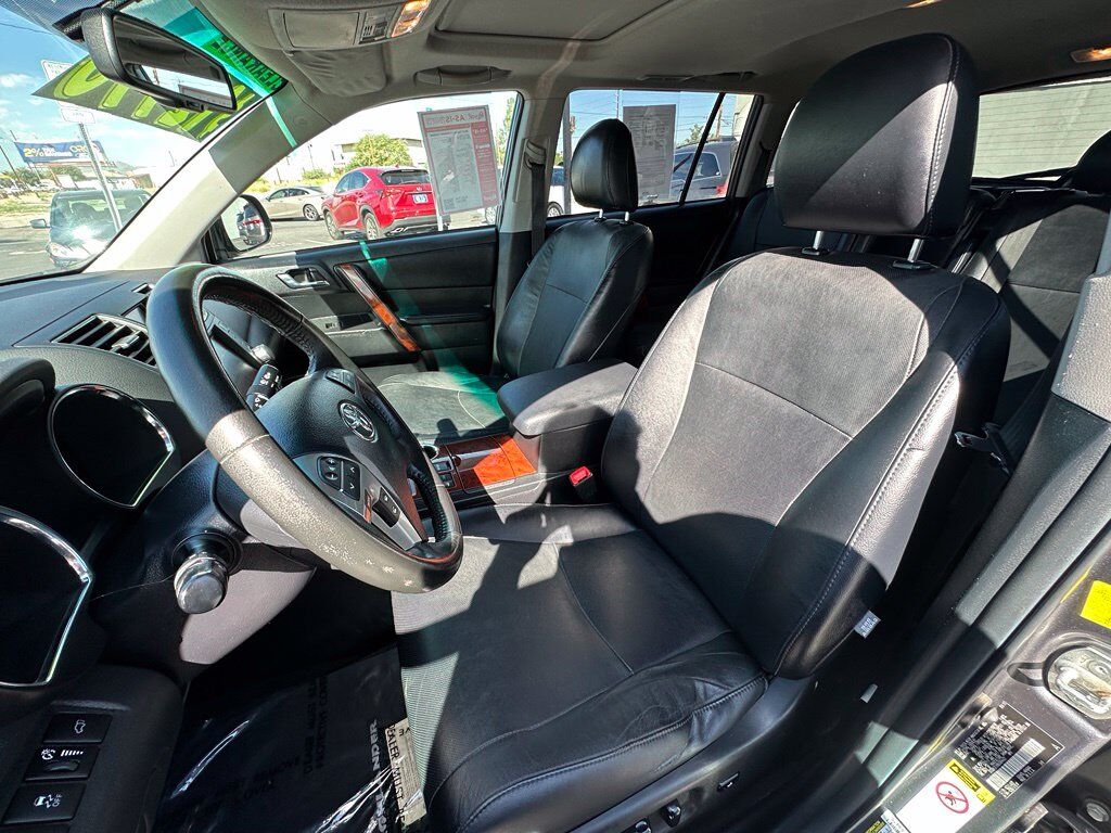 2011 Toyota Highlander Limited