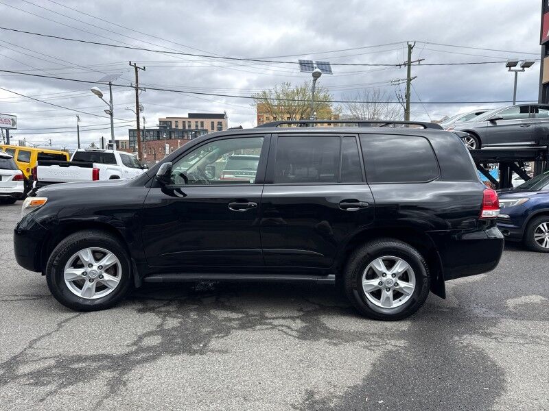 2011 Toyota Land Cruiser AWD/4WD w/ Upgrade Pkg Arlington VA
