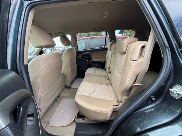 2011 Toyota RAV4 BASE I4 2WD